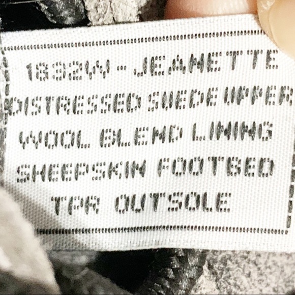 BearPaw Jeanette Distressed Lace Up Wool Blend Lined Suede Fold Over Boots ⬜️⬛️ - Picture 8 of 8